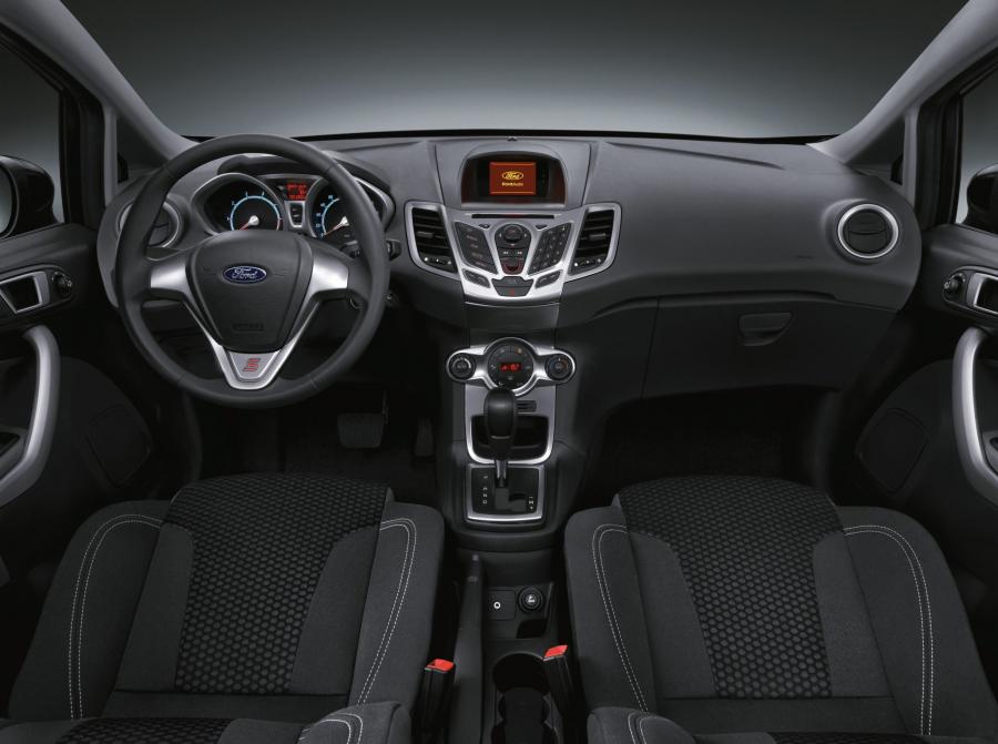  Ford Fiesta 2008 года  (фото 46 из 201)